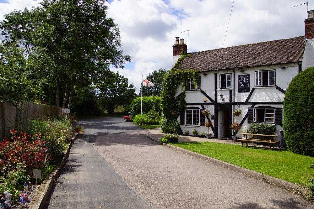 OLD BUSH Updated May 2024 Upton Road, Worcester, United Kingdom