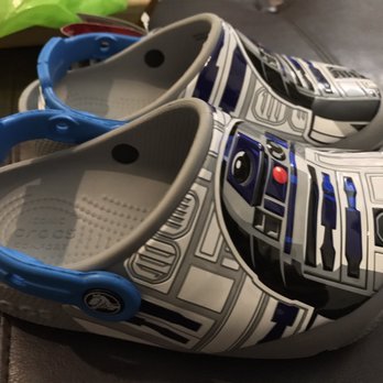Crocs - August 1, 2017 - Outlet Stores Near Me - Gilroy, California