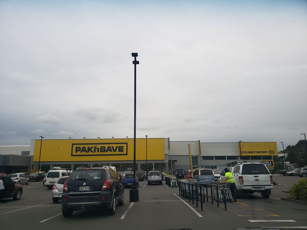 PAK’NSAVE TIMARU Updated August 2024 98 Evans St, Timaru, Canterbury, New Zealand Grocery