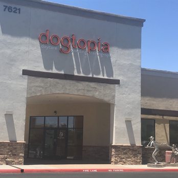 Dogtopia - Oro Valley - The entrance part 2 - Pet Boarding Near Me - Oro Valley, Arizona