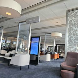 British Airways First Lounge - Very spacious & pleasant
