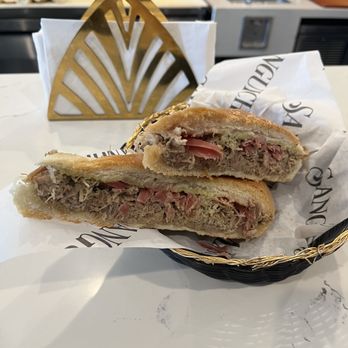 Sanguich - Pan con lechon - Cuban Near Me - Miami, Florida