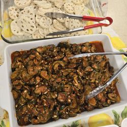 Mama Nam's Kitchen - Lotus Root Salad/Pickled Cucumbers