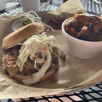 Sugar's Ribs - Barbeque Near Me - Chattanooga, Tennessee