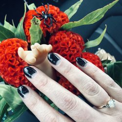 Nail 2000