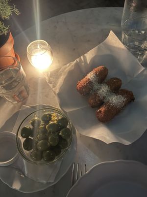 Rosemary's by null