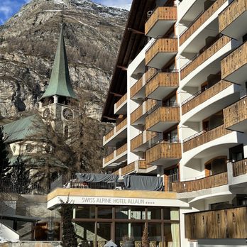 SWISS ALPINE HOTEL ALLALIN - Swiss Alpine Hotel, Evangelical church - Hotels Near Me - Zermatt, VS