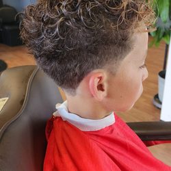 Lees Barber