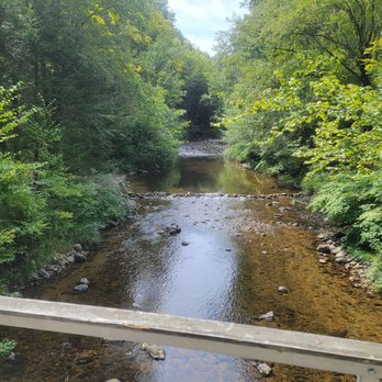 McLean Game Refuge - Hiking Near Me - Granby, Connecticut