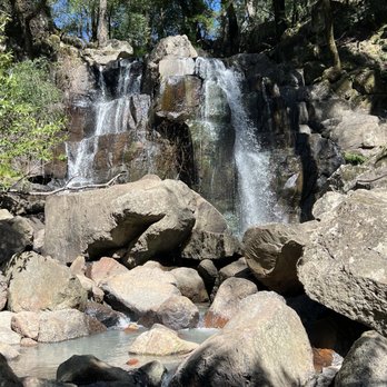 Linda Falls Preserve Hiking - Linda Water Falls - Hiking Near Me - Angwin, California Linda Falls Preserve Hiking - Linda Water Falls - Hiking Near Me - Angwin, California