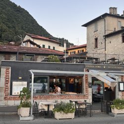 Fontana D'oro - Front of the restaurant