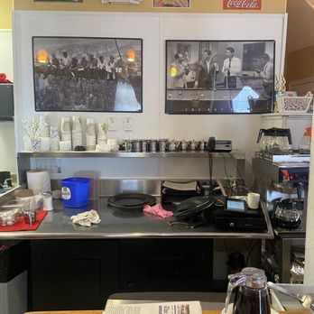 Ruggie's Breakfast and Lunch - Well decorated - Breakfast & Brunch Near Me - Harwich, Massachusetts Ruggie's Breakfast and Lunch - Well decorated - Breakfast & Brunch Near Me - Harwich, Massachusetts