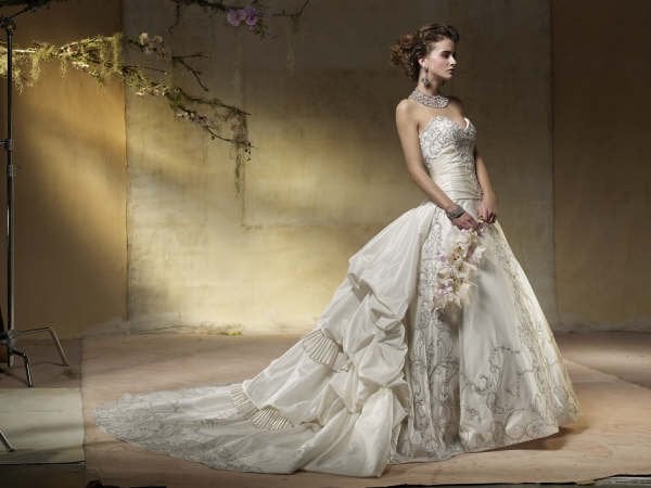 Celestial Brides & Prom Logo