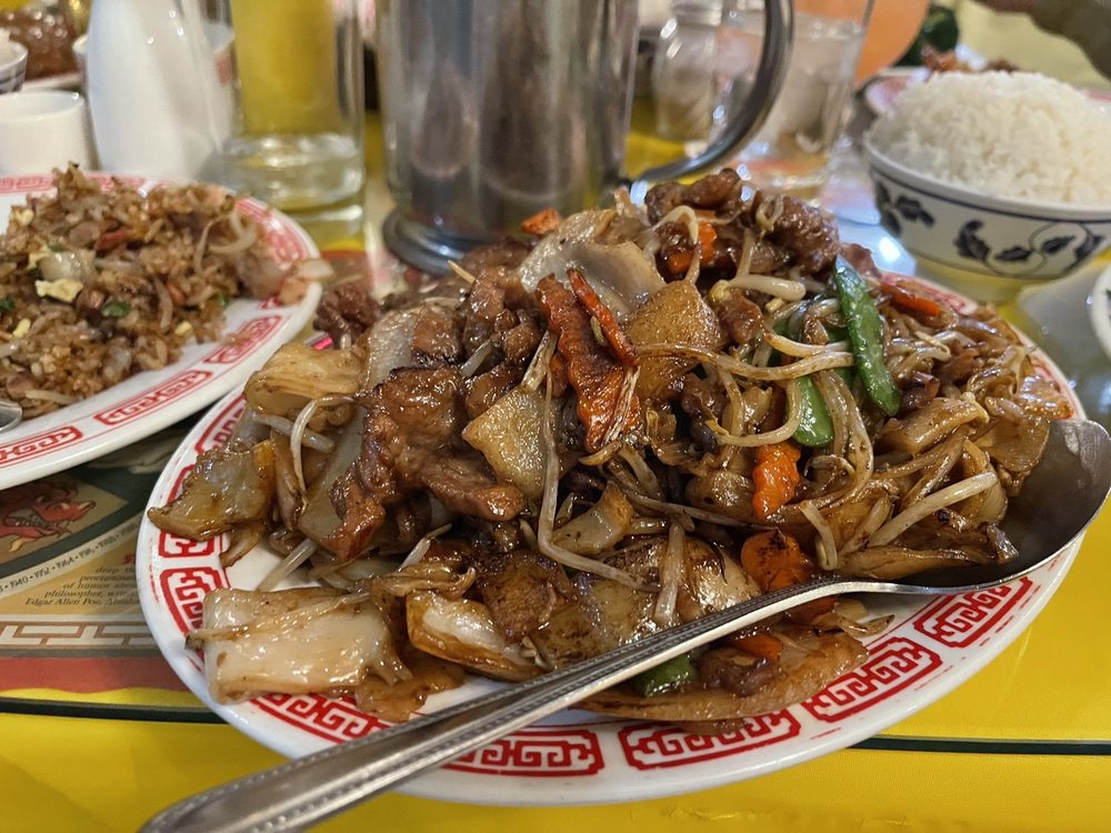 LILY GARDEN RESTAURANT Updated September 2024 43 Photos & 116