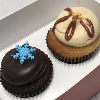 Georgetown Cupcake - Cupcakes Near Me - Washington, DC, District of Columbia