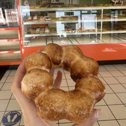 Crème brule mochi donut