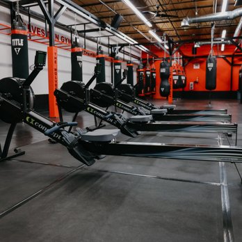 Wolves Den Gym - Gyms Near Me - El Paso, Texas Wolves Den Gym - Gyms Near Me - El Paso, Texas