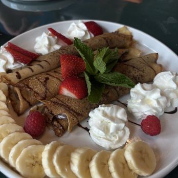 Garden on Main - Nutella Crepes - Gelato Near Me - Algonquin, Illinois