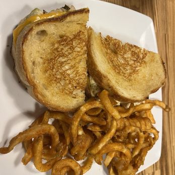 Darbi's Cafe - Tuna sandwich  amazing  delicious - American Near Me - Pinetop, Arizona
