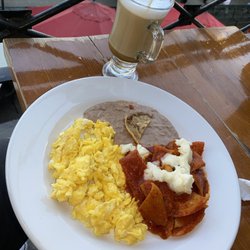 El Palomar - Chilaquiles