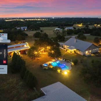 The Banks Group - Compass - Real Estate Agents Near Me - Austin, Texas The Banks Group - Compass - Real Estate Agents Near Me - Austin, Texas