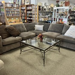 Boomerangs Resale Store