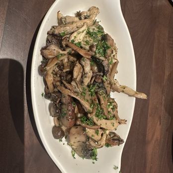 Zanti River Oaks - Wild mushrooms pairs well with pasta. - Italian Near Me - Houston, Texas Zanti River Oaks - Wild mushrooms pairs well with pasta. - Italian Near Me - Houston, Texas