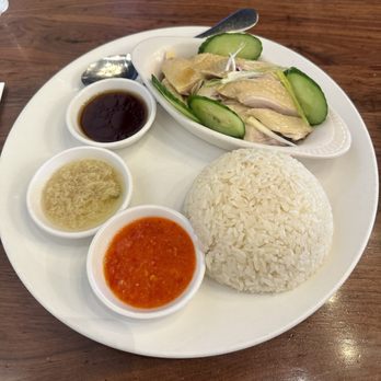 Ipoh Kopitiam - Singapore Style Hainan Chicken Rice - Malaysian Near Me - Alhambra, California