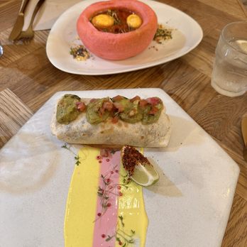 Brunch & Cake - Burrito and shashuka - Breakfast & Brunch Near Me - Barcelona, B Brunch & Cake - Burrito and shashuka - Breakfast & Brunch Near Me - Barcelona, B