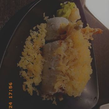 Sakura Restaurant - Crunchy roll - Japanese Near Me - Alameda, California