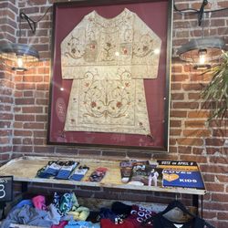 Do Good - Clothing and decor