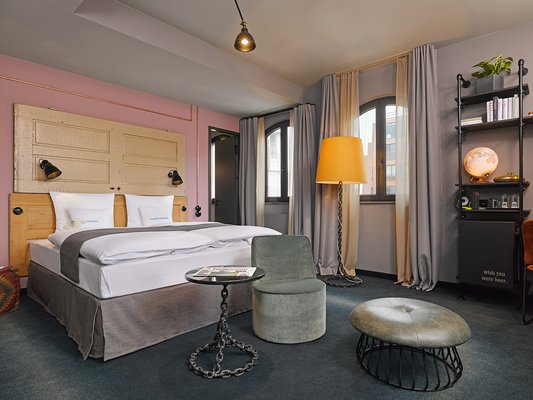25hours Hotel Hamburg Altes Hafenamt by null