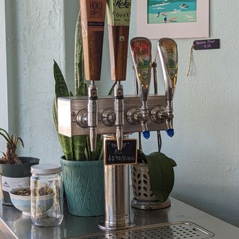 Keep It Simple Honolulu Zero Waste - Cold brew and kombucha on tap - Cosmetics & Beauty Supply Near Me - Honolulu, Hawaii