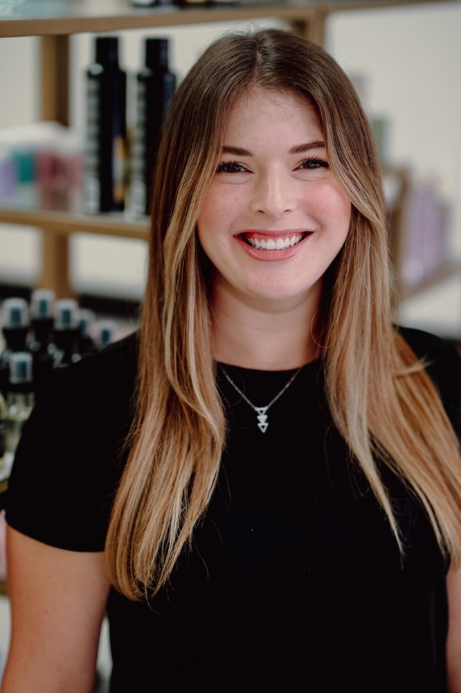 BLOOM SALON COLLECTIVE 18 Photos 817 W 3rd Ave, Moses Lake