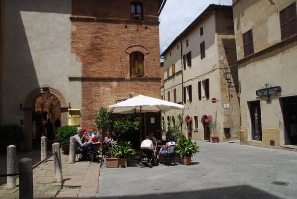 Pienza by null