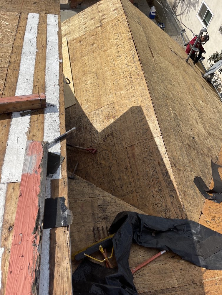 Slide of Roof Expert