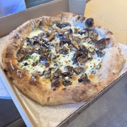 Wild Mushrooms Pizza Wild Mushrooms Pizza