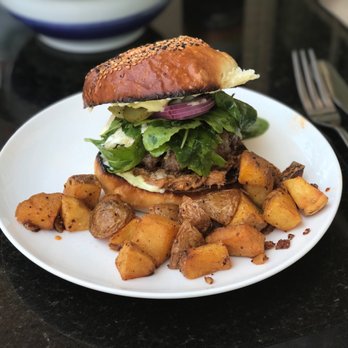 L'Oca d'Oro - Brunch burger - Italian Near Me - Austin, Texas