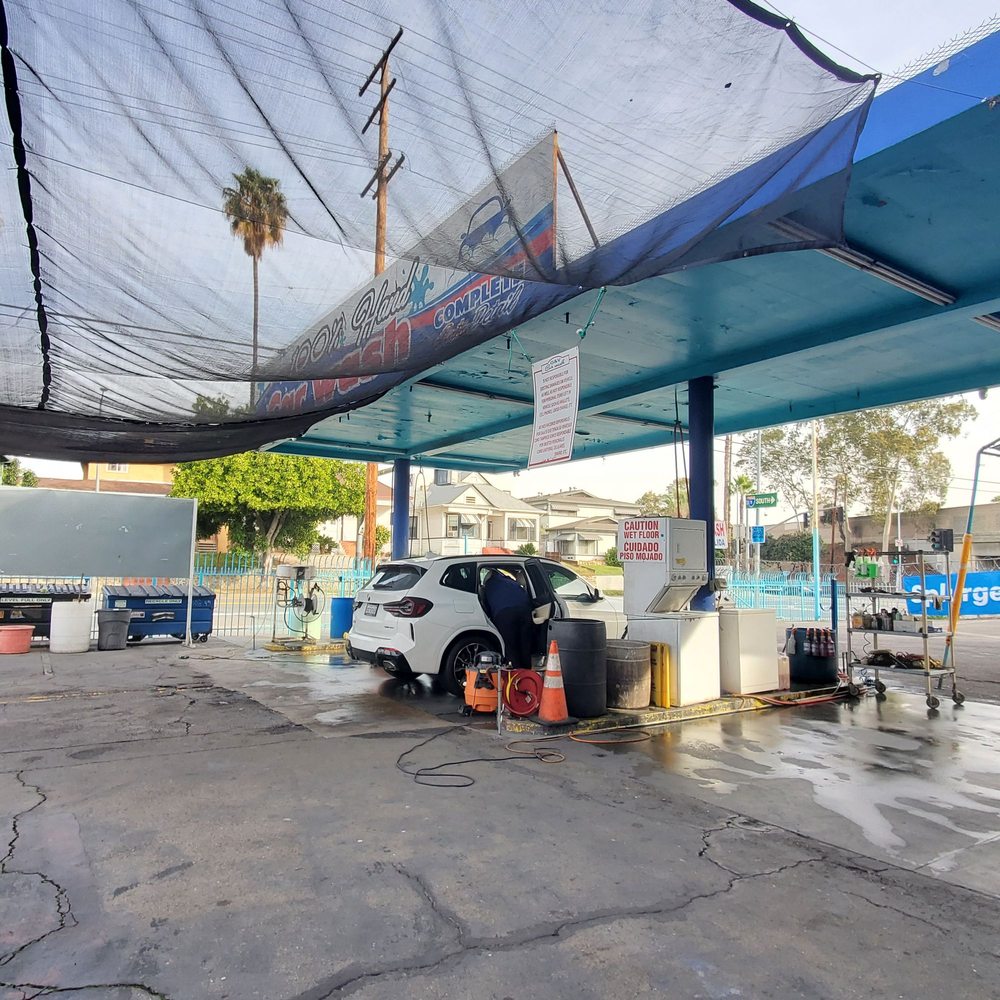 100% Hand Car Wash 2