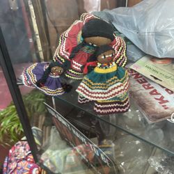 Retro Mania Vintage Market - Dolls they proudly display in the front...