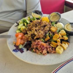 T&T BBQ and Southern Home Cooking - BBQ Salad