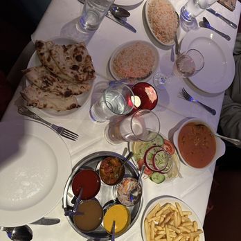 Sipson Tandoori - Rice, fries, tikka masala, naan, tandoori chicken - Indian Near Me - West Drayton, XGL Sipson Tandoori - Rice, fries, tikka masala, naan, tandoori chicken - Indian Near Me - West Drayton, XGL