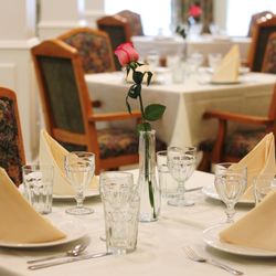 Summerfield Retirement - Assisted Living: Dinning Room