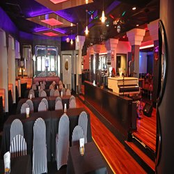 Gangsters Speakeasy