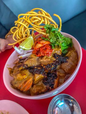 Na Na Thai by null