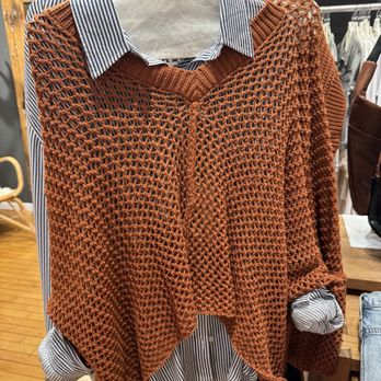 Banyan Tree - Store Display - Women's Clothing Near Me - Cleveland, Ohio
