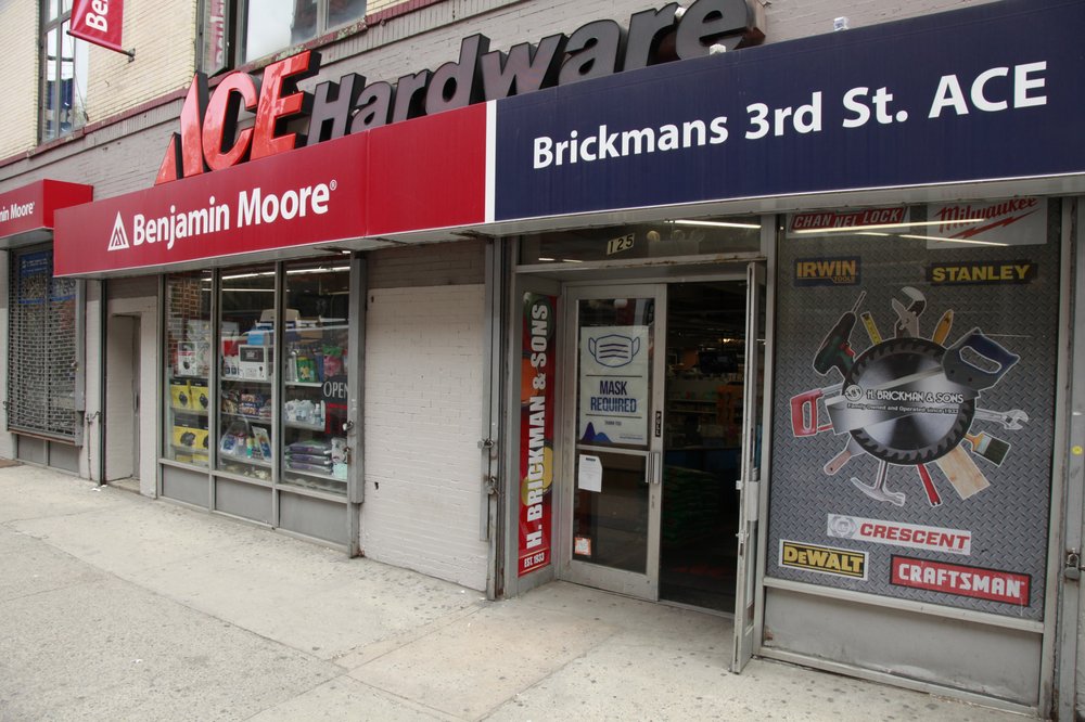 BRICKMAN’S ACE HARDWARE WEST VILLAGE Updated September 2024 33