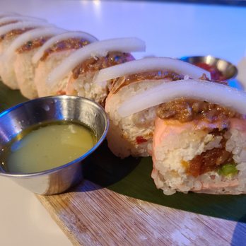 CVI.CHE 105 - Waikiki Peruvian Roll - Seafood Near Me - Miami Beach, Florida CVI.CHE 105 - Waikiki Peruvian Roll - Seafood Near Me - Miami Beach, Florida