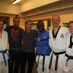 Taiyo Sport Center - Mark Dacascos, der Action Film Star und Trainingspartner von Emanuel Bettencourt ist zu Besuch.