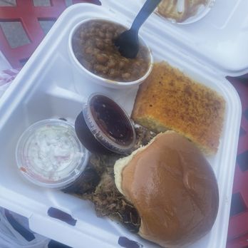 Eli's BBQ - Findlay - Barbeque Near Me - Cincinnati, Ohio Eli's BBQ - Findlay - Barbeque Near Me - Cincinnati, Ohio